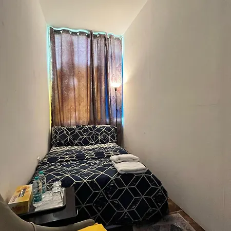 Tanih'S Lodging Abou Dabi Extérieur photo